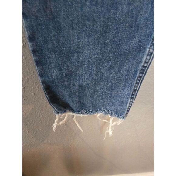 Everlane Women's Original Cheeky Jean Distressed with Raw Hem Size 33 Reg - Picture 5 of 11